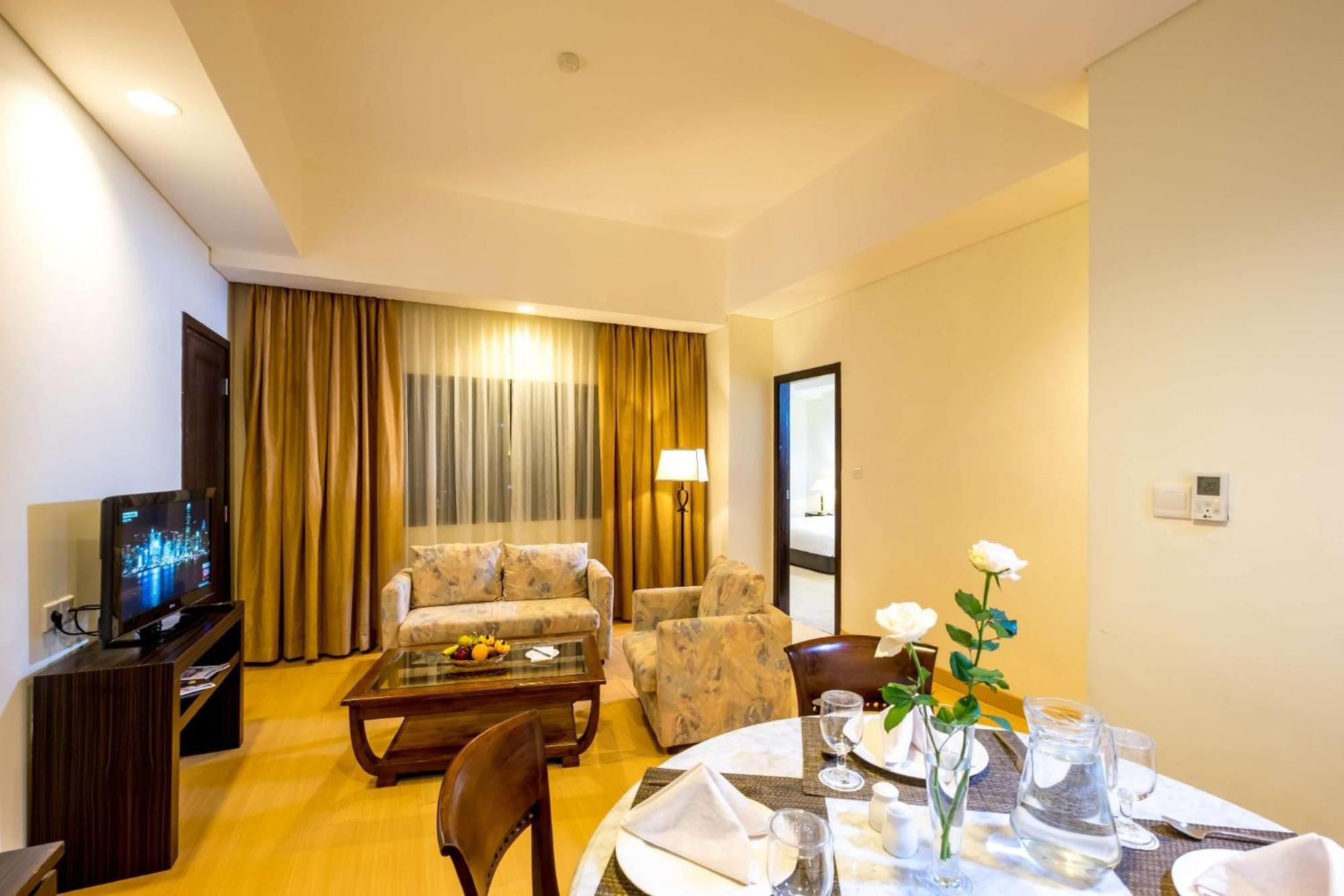 Sintesa Peninsula Hotel Palembang Eksteriør billede
