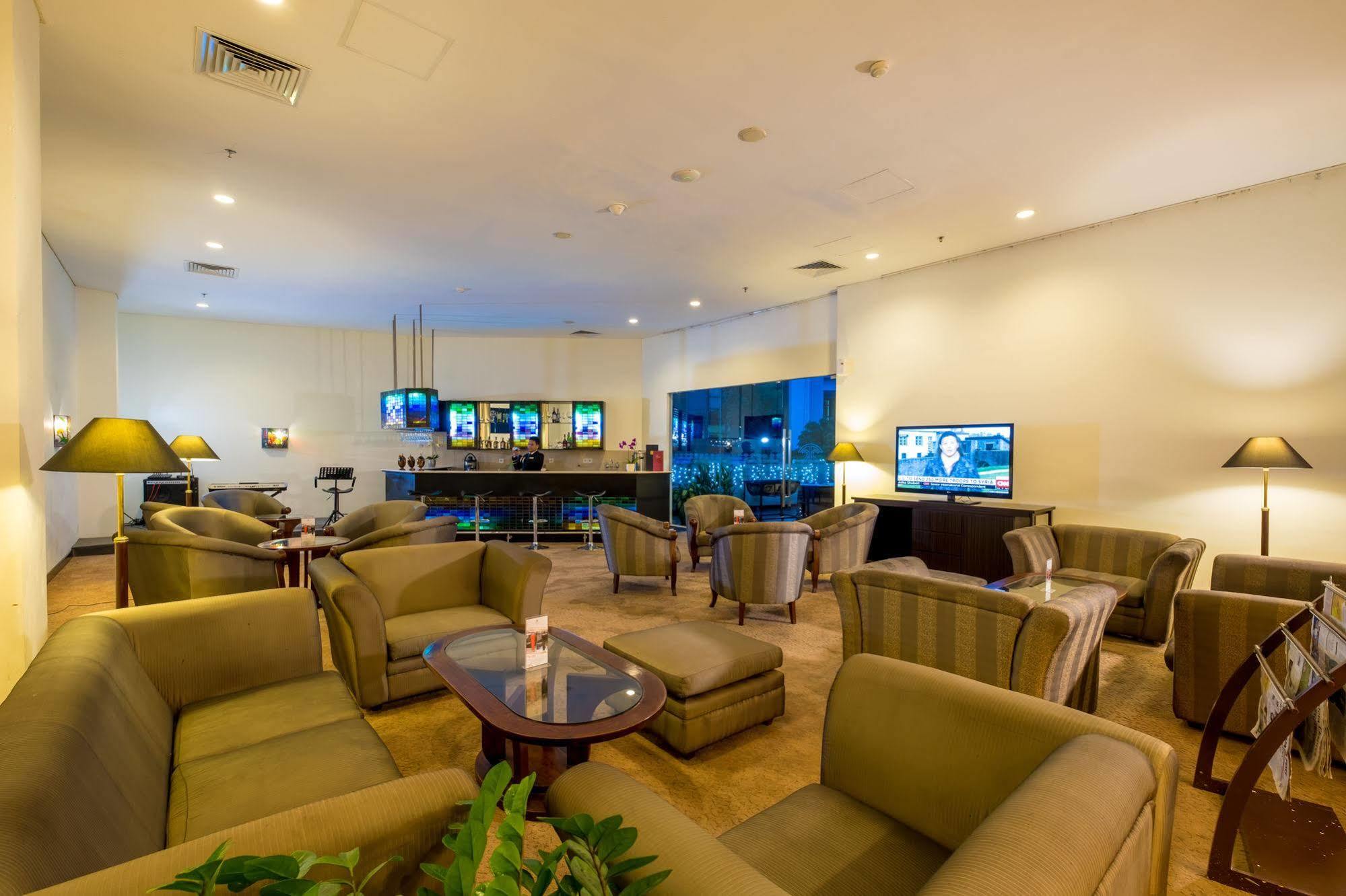 Sintesa Peninsula Hotel Palembang Eksteriør billede